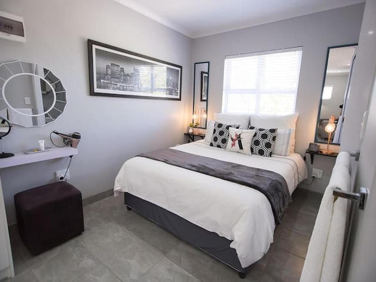 Studio On Bourdeaux Parow Exteriér fotografie