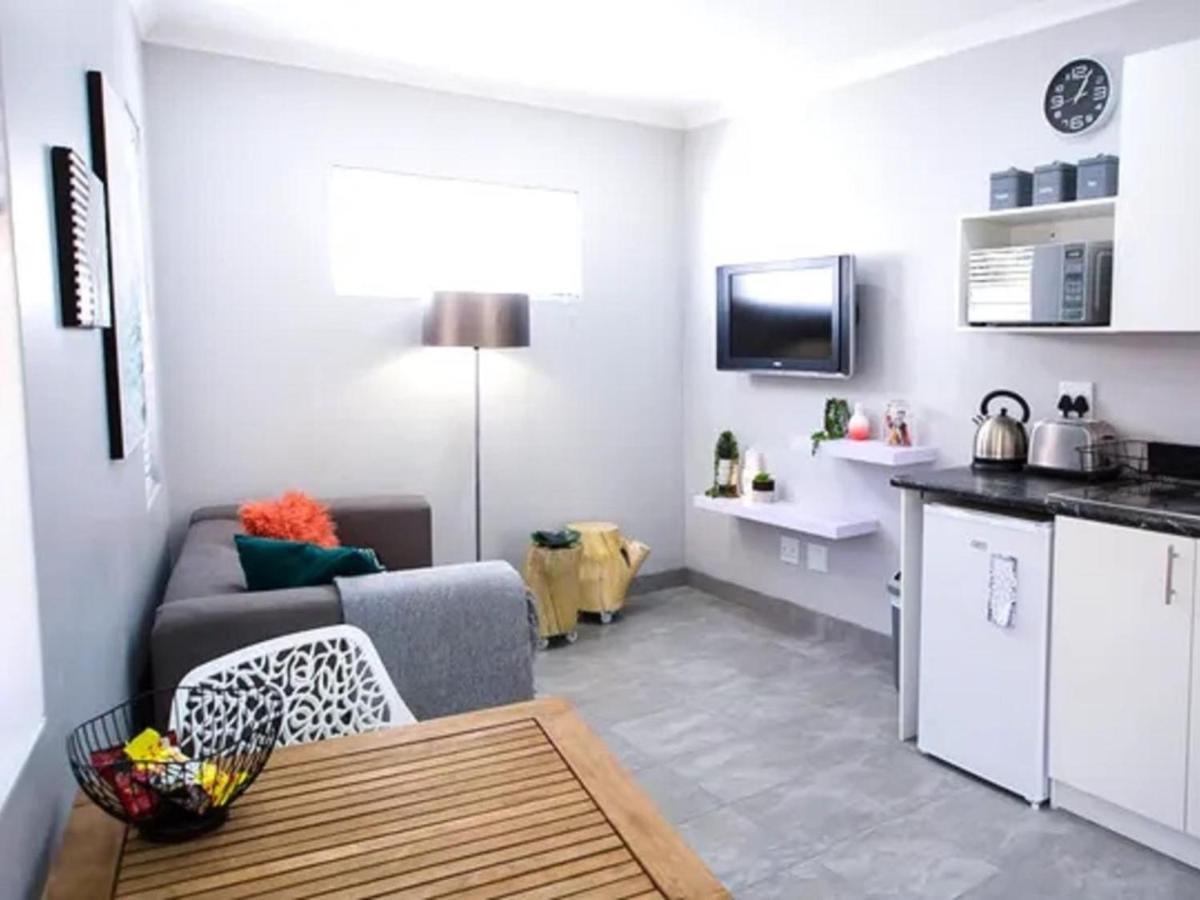 Studio On Bourdeaux Parow Exteriér fotografie