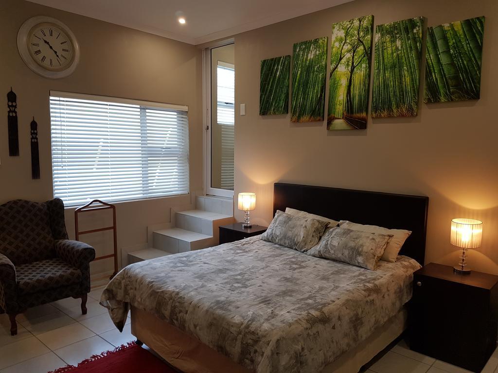 Studio On Bourdeaux Parow Exteriér fotografie